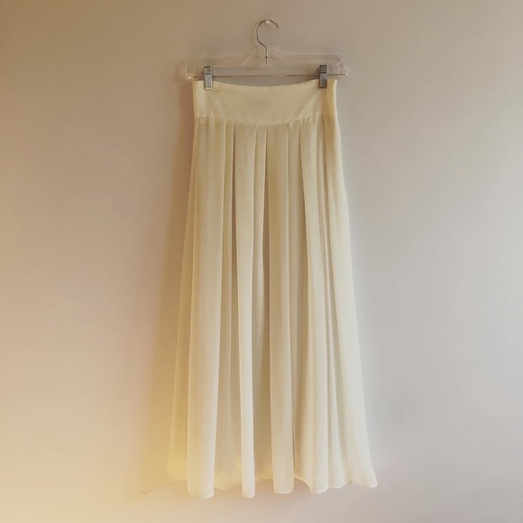Dresses & Skirts - Matron J. Long Maxi Skirt